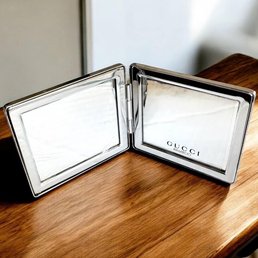 GUCCI Bamboo Compact Mirror. Double Sided, cosmetic & magnifying. NEW
